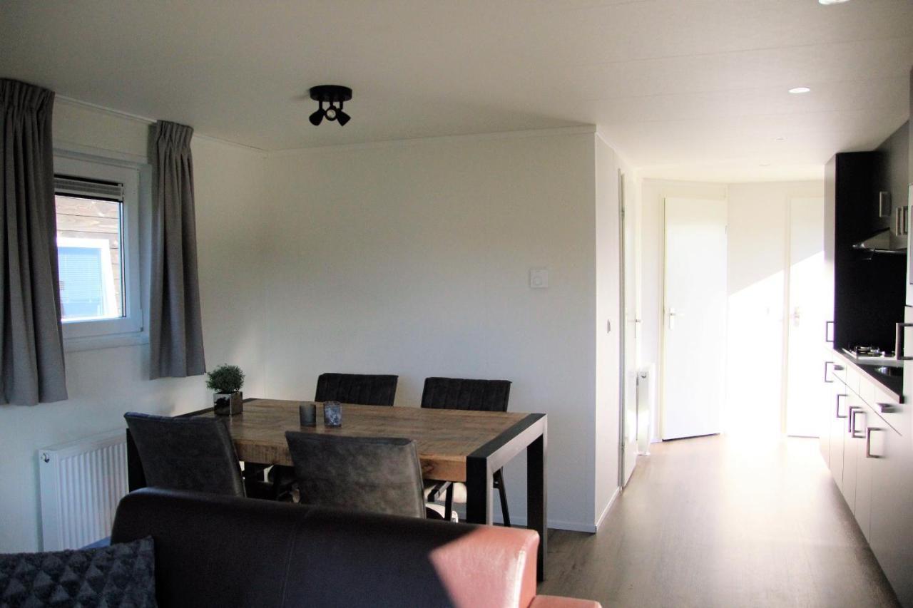 Chalet Landlust Drijber Buitenkant foto